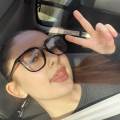 PETSITTER-DEVOUEE-1080292-0